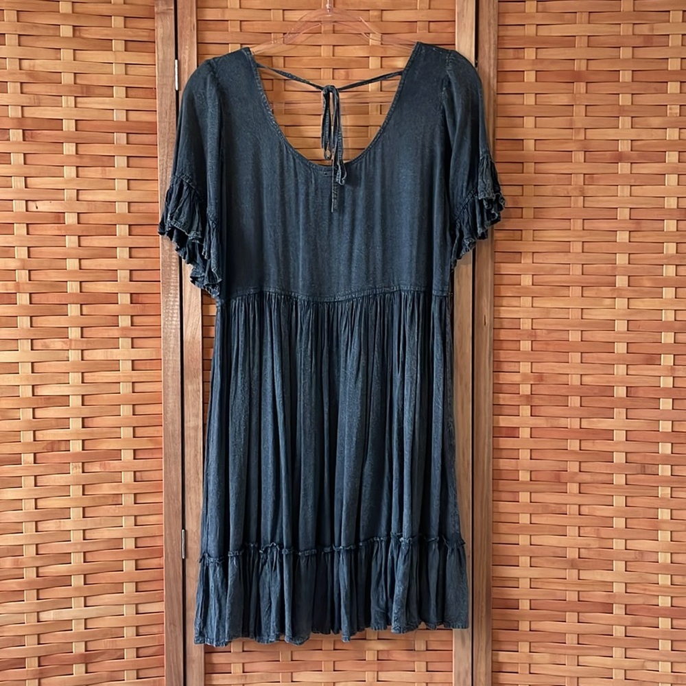 EXIST Gray Ruffled Mini-Dress - Picture 5 of 5